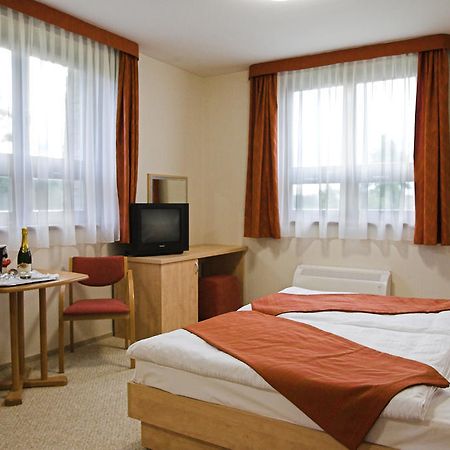 Hotel Voelgyikut Haz Veszprém Zimmer foto