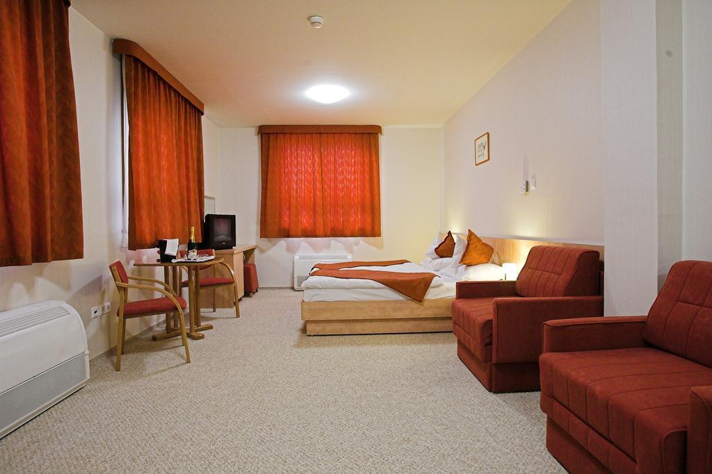 Hotel Voelgyikut Haz Veszprém Exterior foto